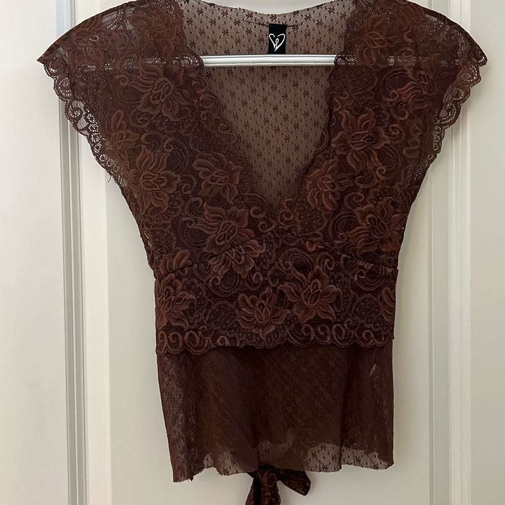 Windsor fashion size small brown lace top